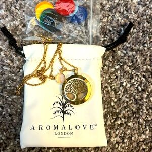 Essential oil necklace